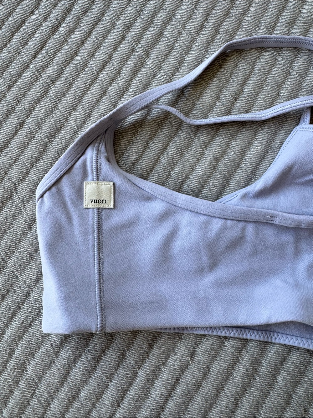 Never Worn Vuori Lavender High-Rise Leggings with Matching Sports Bra - Picture 2 of 4